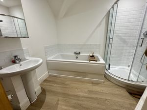 Family Bathroom- click for photo gallery
